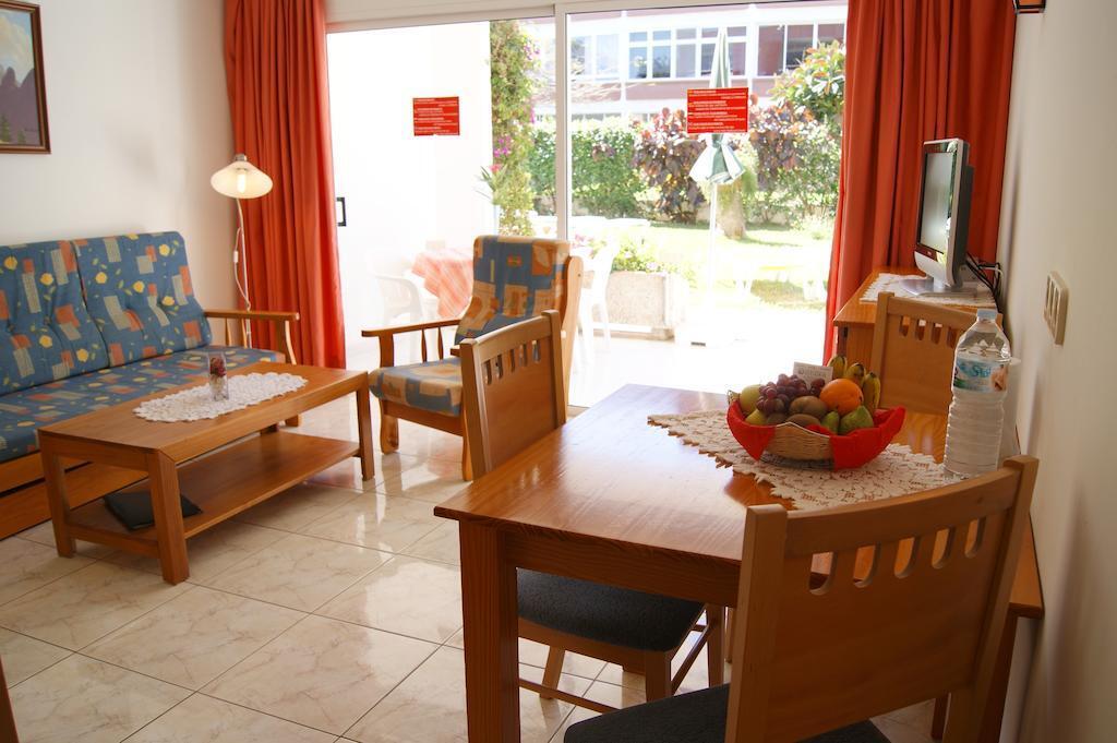 Apartamentos Ecuador Плая дел Инглес Екстериор снимка